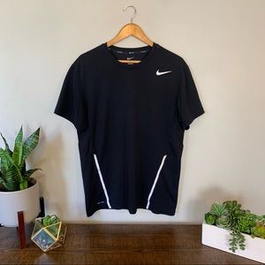 Nike | Dri-Fit Black Short Sleeve Shirt | Mens Large